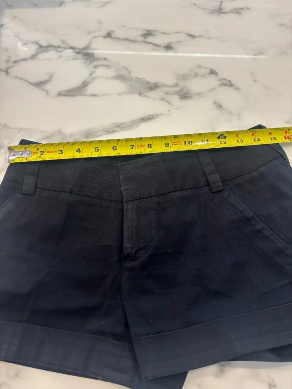 Alice + Olivia Black Tailored Cuffed Shorts Size 2 Low Rise Lined